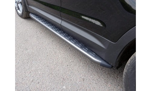 Пороги алюминиевые с пластиковой накладкой (карбон серые) 1820 мм код HYUNSFGR16-18GR на Hyundai Santa Fe Grand (2016-) 