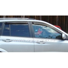 Дефлекторы боковых окон 4 части темные.