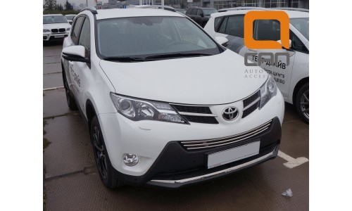 Решетка переднего бампера Toyota RAV4 (2013-2015) d16 на Toyota Rav4 (2013-2015) 