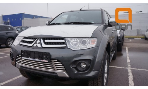 Решетка радиатора (нижняя, в бампер) Mitsubishi Pajero Sport (2014-)/L200 (2014-2015) d 16 на Mitsubishi Pajero Sport (2013-2015) 