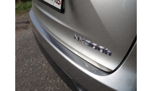 Накладка на задний бампер (лист зеркальный) код LEXNX300H14-18 на Lexus NX 300h (2014-2017) (кроме F-Sport) 