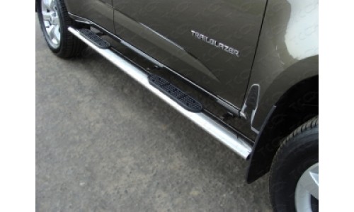 Пороги овальные с накладкой 120х60 мм код CHEVTRBL13-04 на Chevrolet Trailblazer (2012-) 