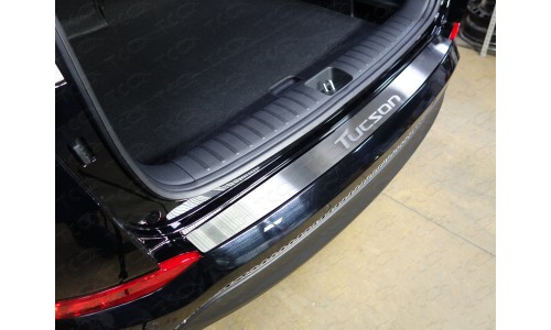 Накладка на задний бампер (лист шлифованный надпись Tucson) код HYUNTUC15-20 на Hyundai Tucson (2015-2018) 