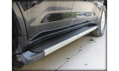 Пороги (накладка торцевая на штатный порог) (LCN_12) на Toyota Land Cruiser 200 (2007-2011) 