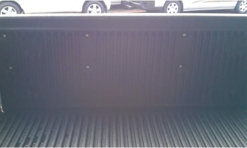 Накладка заднего борта Toyota Hilux Revo 2015- на Toyota Hilux Revo (2015-) 