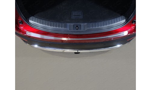 Накладка на задний бампер (лист шлифованный с полосой) код MAZCX917-08 на Mazda CX-9 (2017-) 