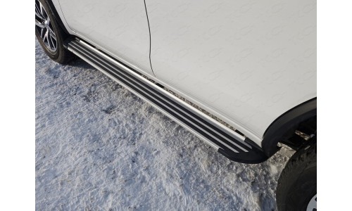 Пороги алюминиевые `Slim line Silver` 1820 мм код TOYFORT17-31S на Toyota Fortuner (2017-) 