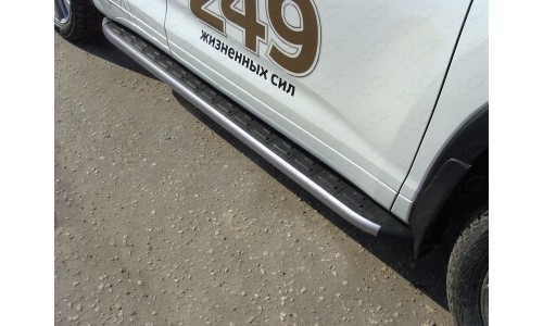 Пороги алюминиевые с пластиковой накладкой (карбон серые) 1820 мм код TOYHIGHL17-38GR на Toyota Highlander (2017-) 