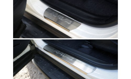 Накладки на пороги (лист шлифованный надпись RAV4) код TOYRAV15-05 на Toyota Rav4 (2015-) 