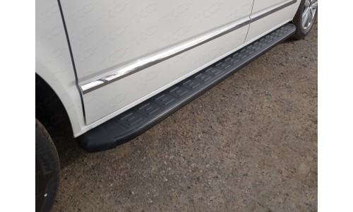 Пороги алюминиевые с пластиковой накладкой (карбон черные) 2120 мм код VWMULT15-13BL на Volkswagen Multivan T6 (2016-) 