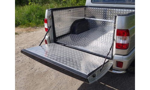 Защитный алюминиевый вкладыш в кузов автомобиля на пластик (борт) код UAZPIC2016-05 на UAZ PATRIOT PICKUP (2015-) 